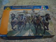 images/productimages/small/Gladiators with Quadriga Italeri fig.1;32 nw voor.jpg